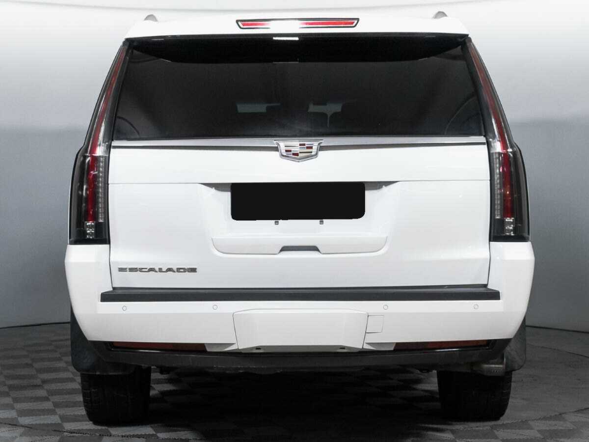Cadillac Escalade с пробегом — 2015 год. Фото: #4
