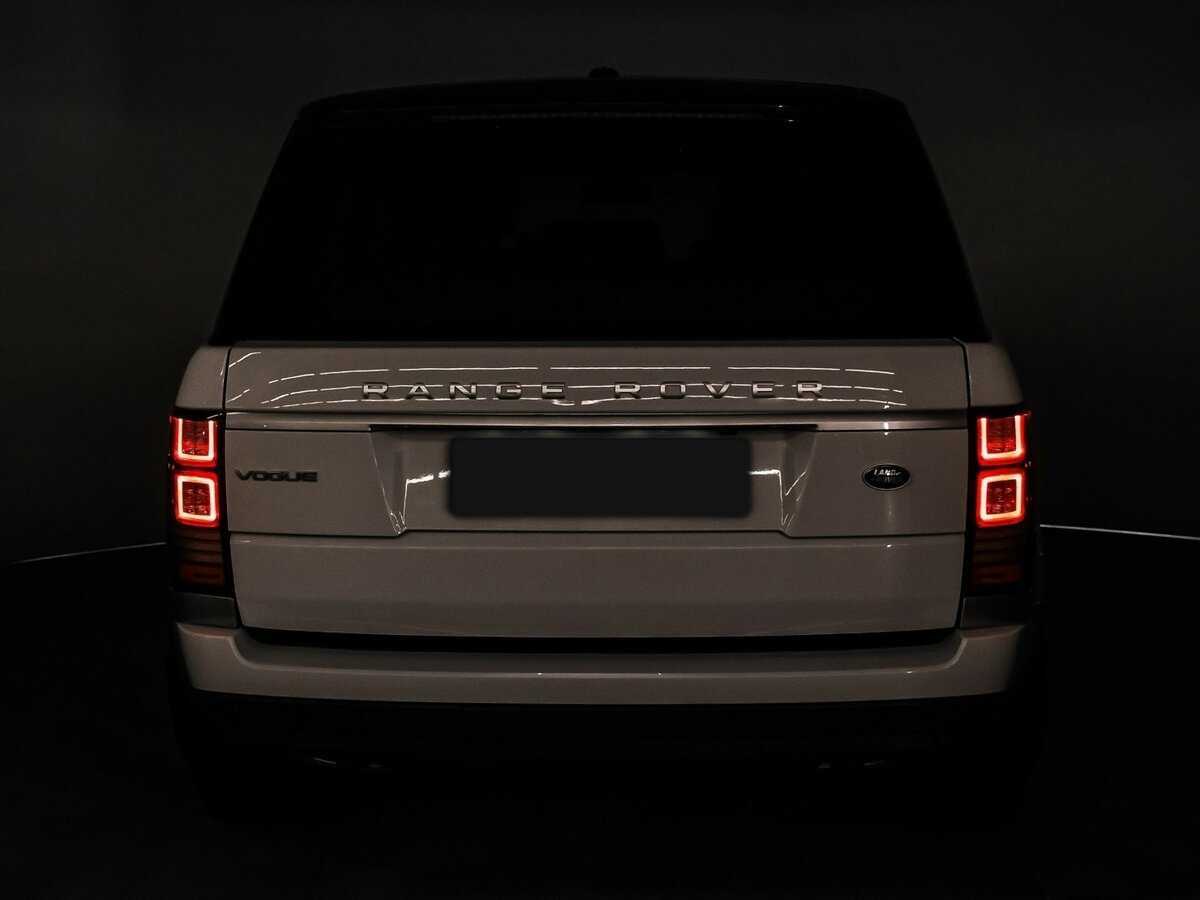 Land Rover Range Rover с пробегом — 2015 год. Фото: #15