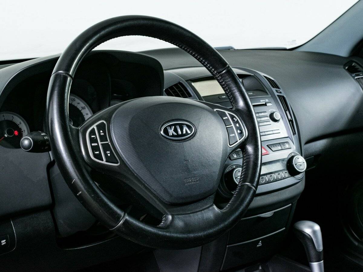 Kia Ceed с пробегом — 2009 год. Фото: #11