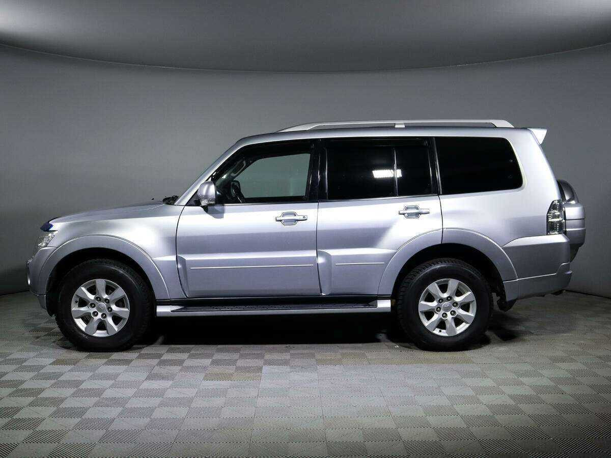 Mitsubishi Pajero с пробегом — 2011 год. Фото: #6