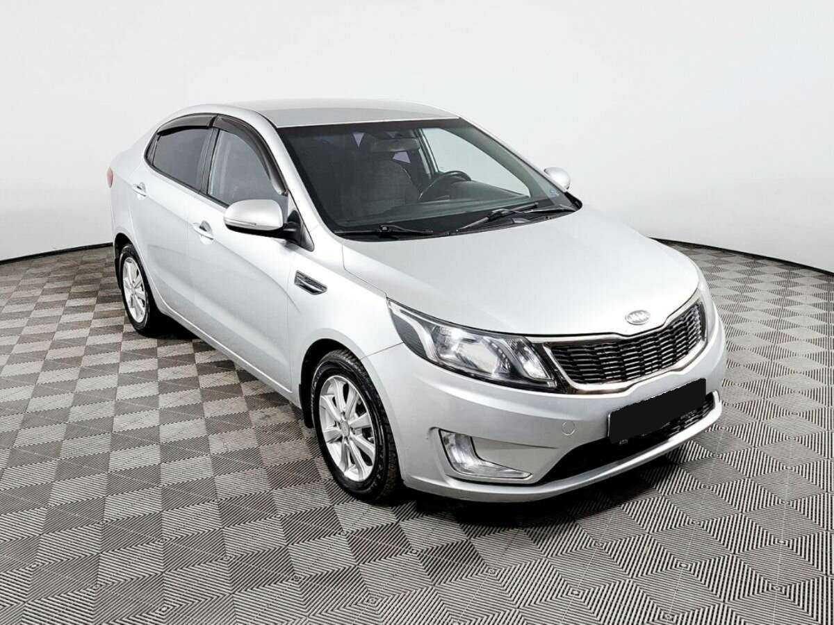 Kia Rio с пробегом — 2012 год. Фото: #2
