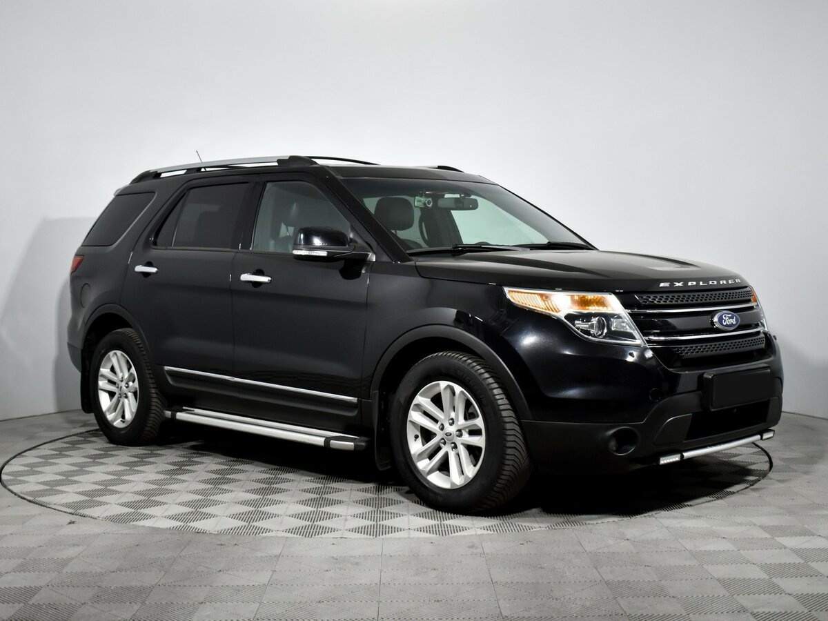 Ford Explorer с пробегом — 2014 год. Фото: #2