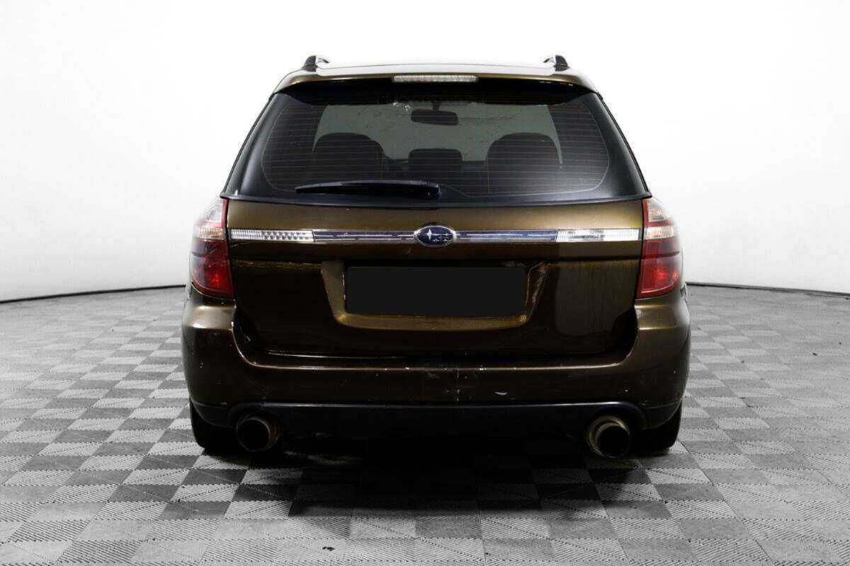 Subaru Outback с пробегом — 2004 год. Фото: #5