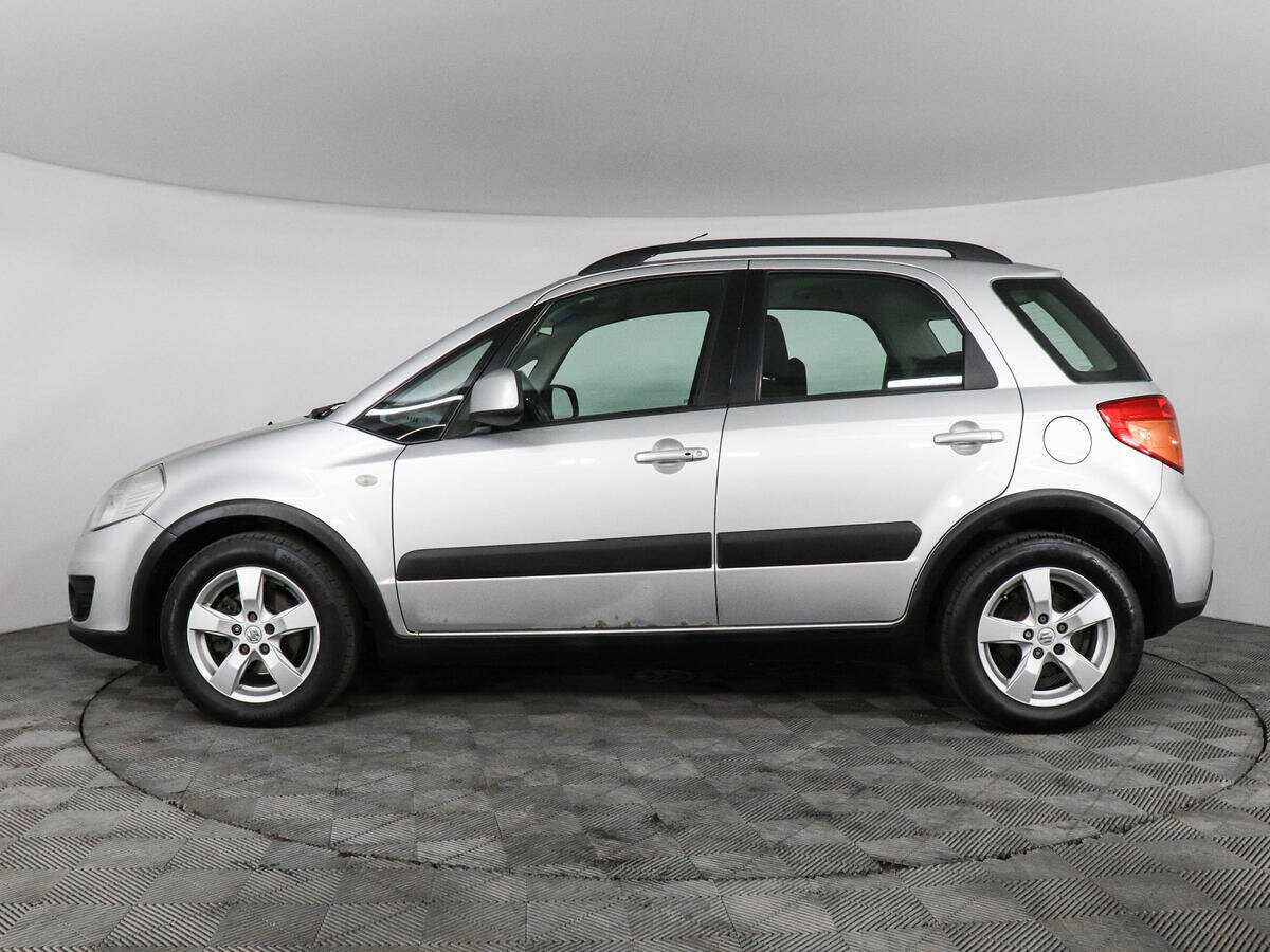 Suzuki SX4 с пробегом — 2011 год. Фото: #7