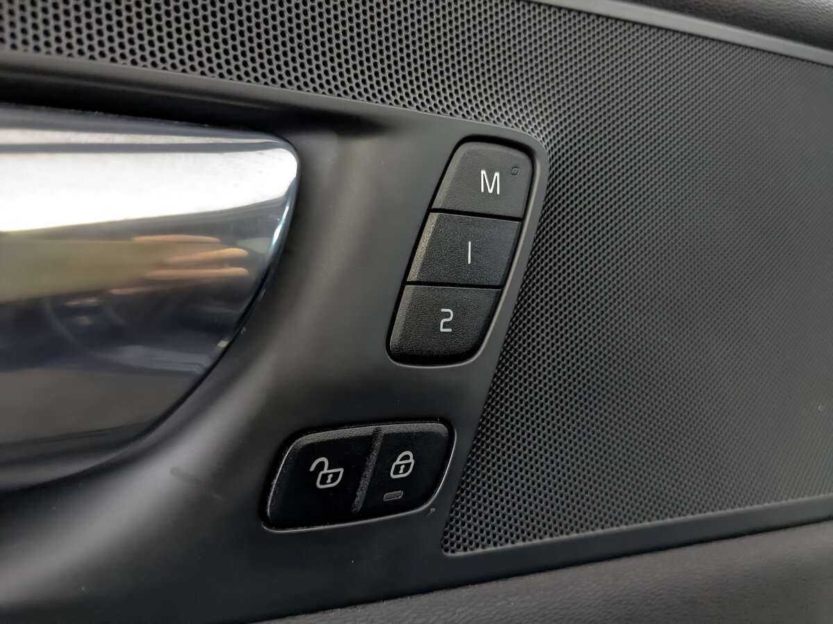 Volvo XC60 с пробегом — 2019 год. Фото: #21
