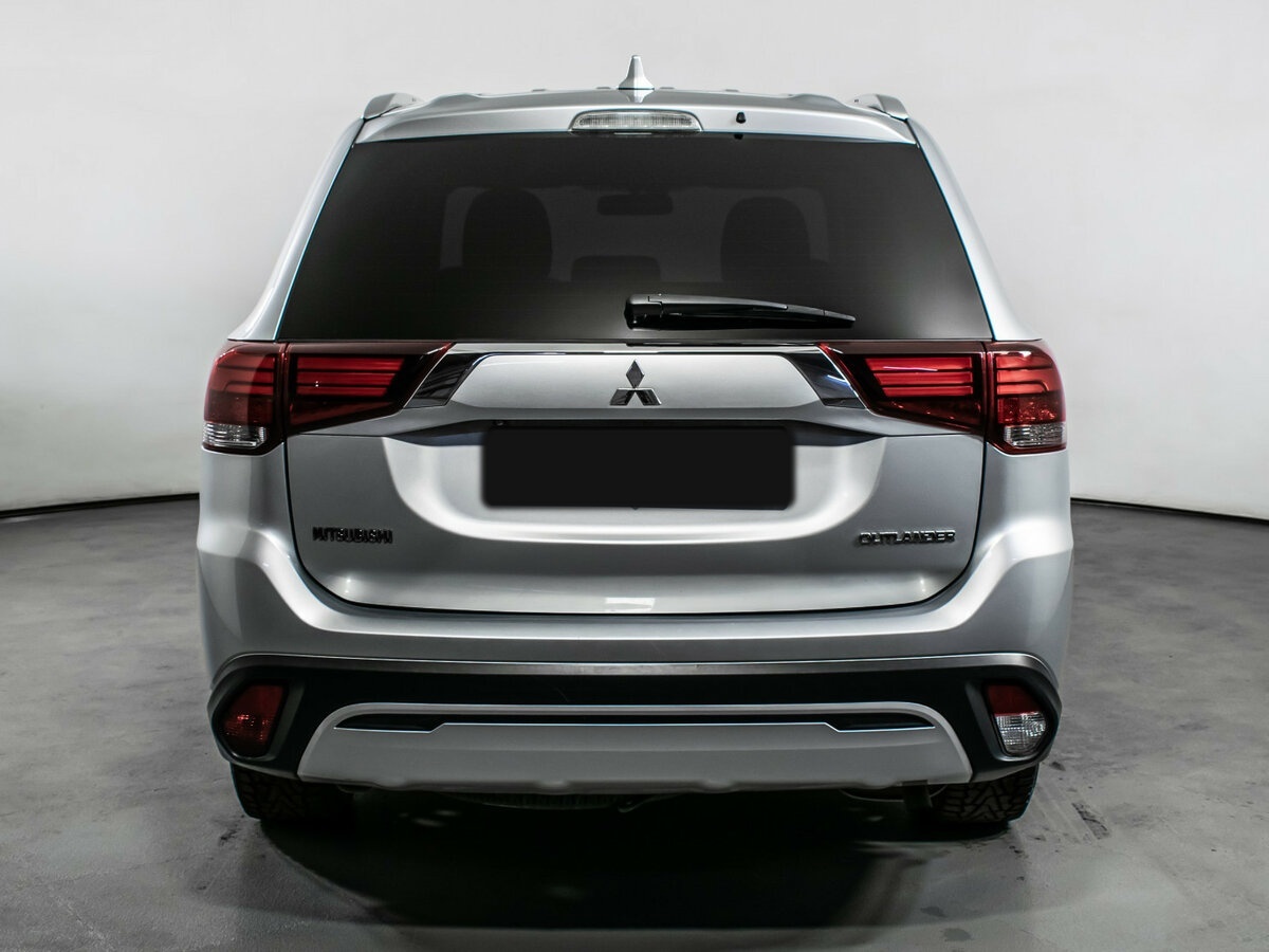 Mitsubishi Outlander с пробегом — 2018 год. Фото: #5