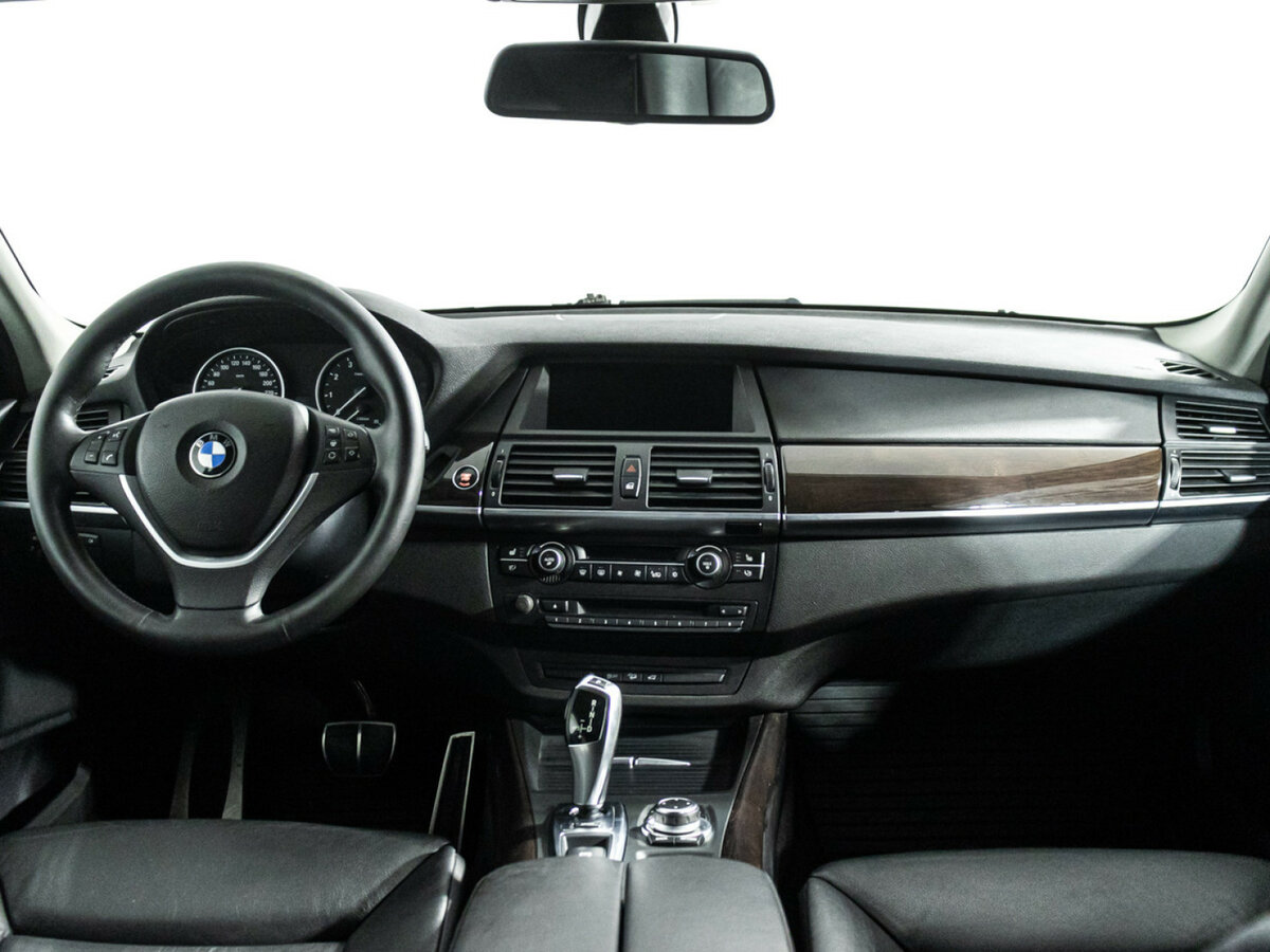 BMW X5 с пробегом — 2010 год. Фото: #11