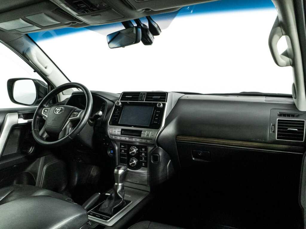 Toyota Land Cruiser Prado с пробегом — 2018 год. Фото: #6