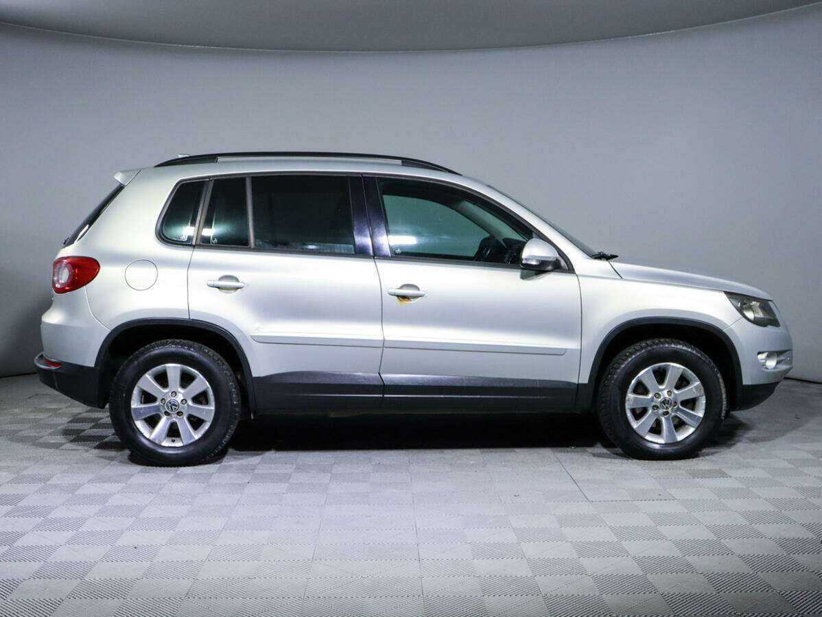 Volkswagen Tiguan с пробегом — 2011 год. Фото: #3