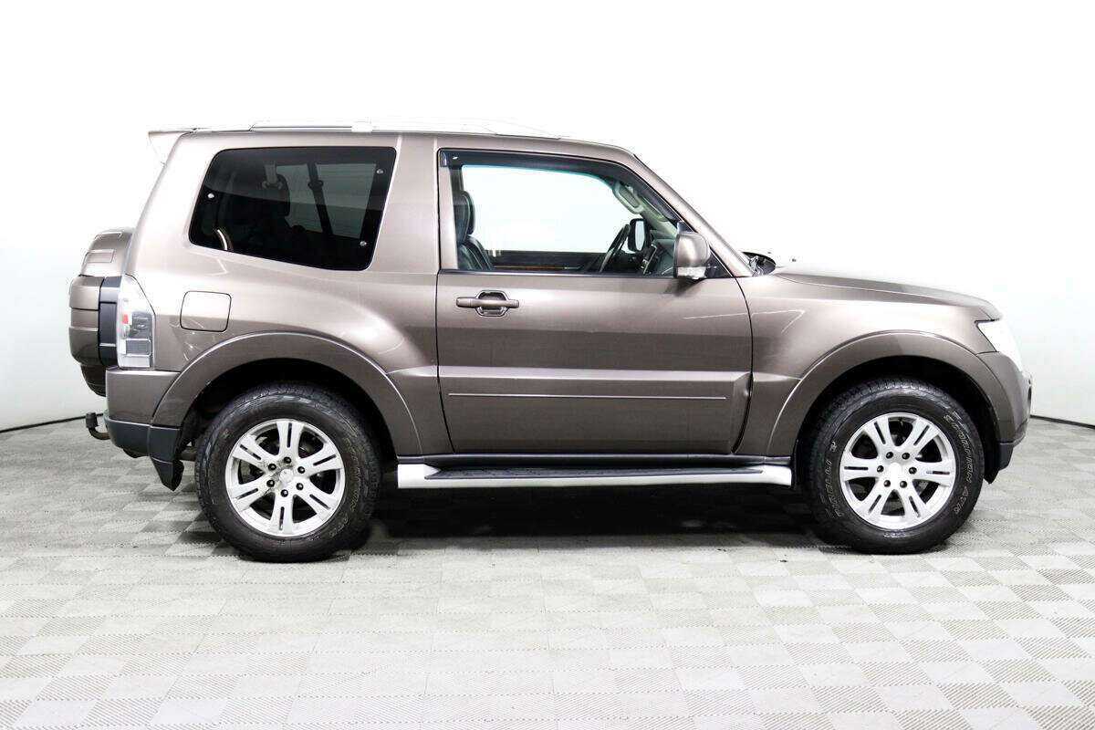 Mitsubishi Pajero с пробегом — 2008 год. Фото: #3