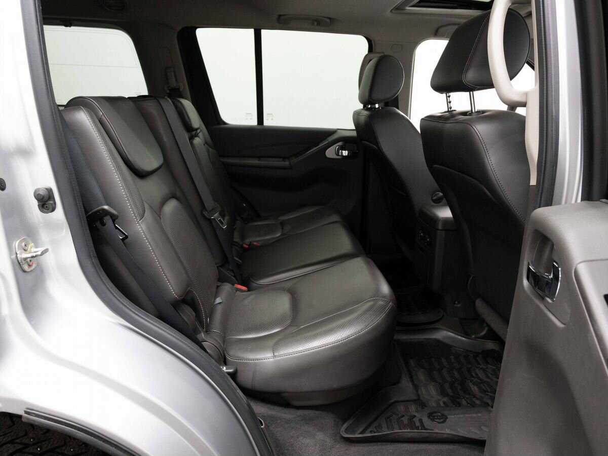 Nissan Pathfinder с пробегом — 2010 год. Фото: #10