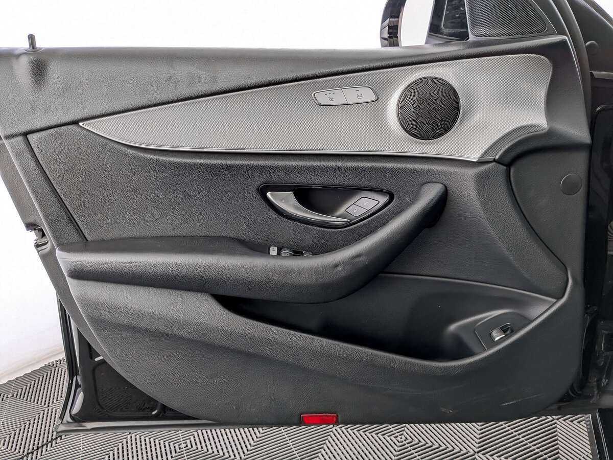 Mercedes-Benz E-Класс с пробегом — 2018 год. Фото: #14