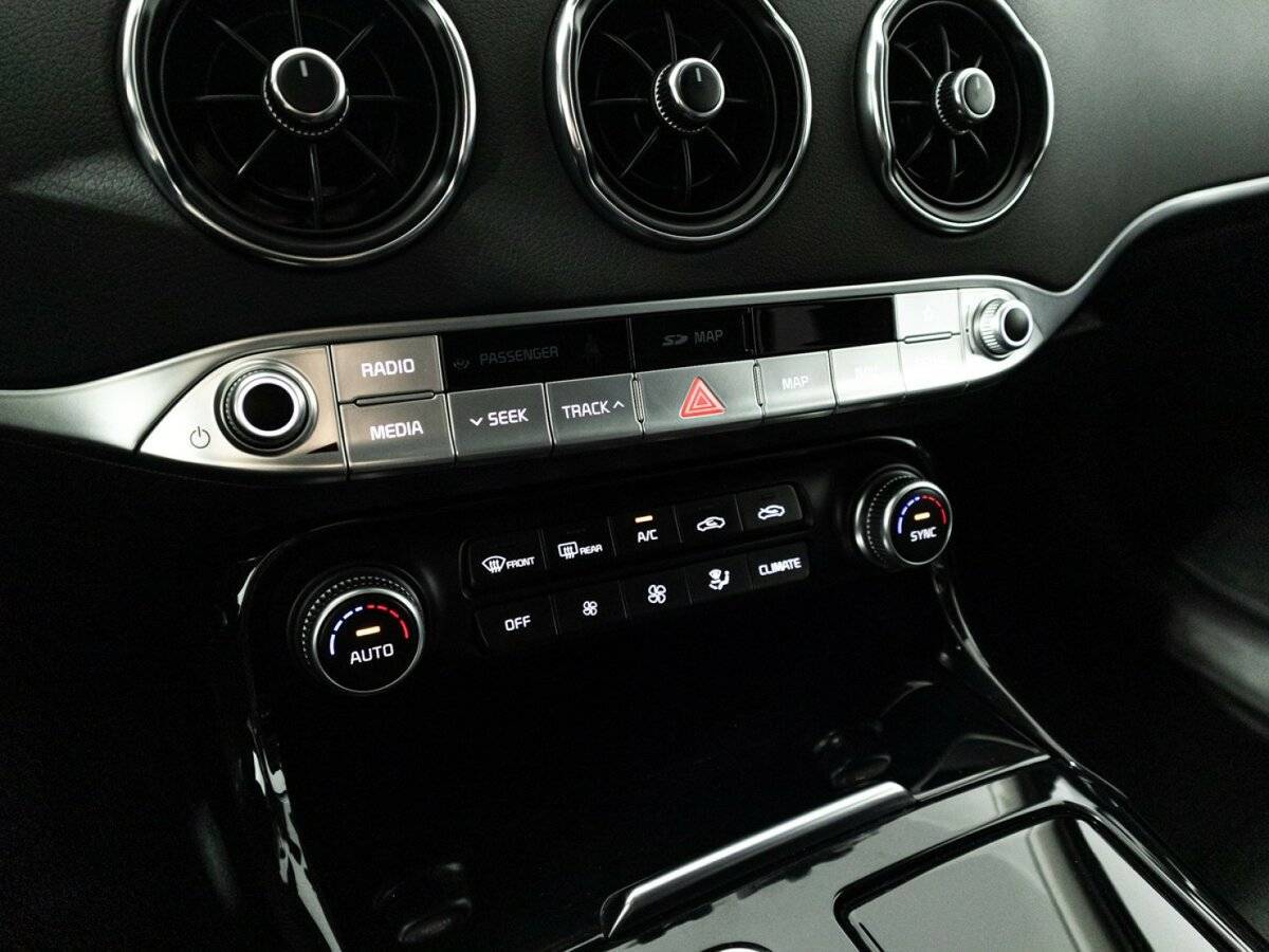 Kia Stinger с пробегом — 2019 год. Фото: #18