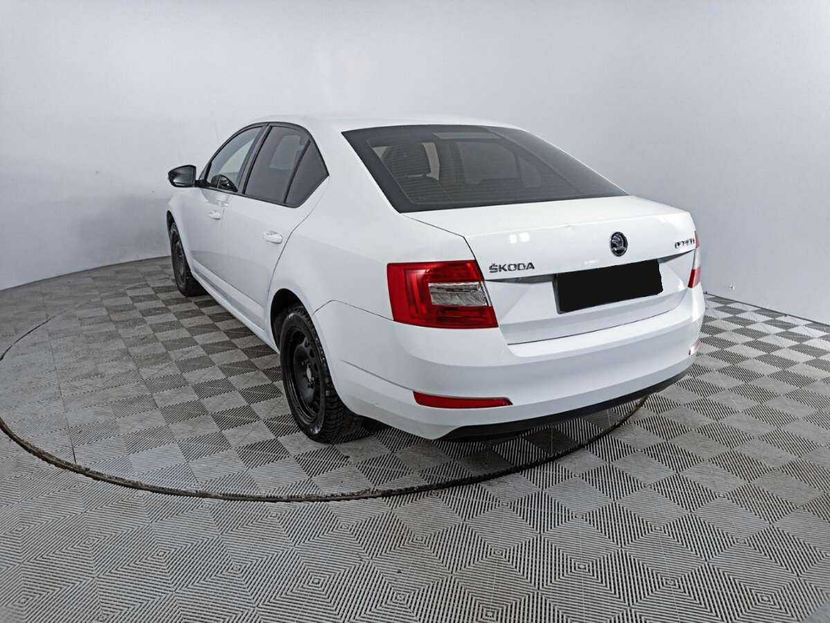 Skoda Octavia с пробегом — 2016 год. Фото: #6