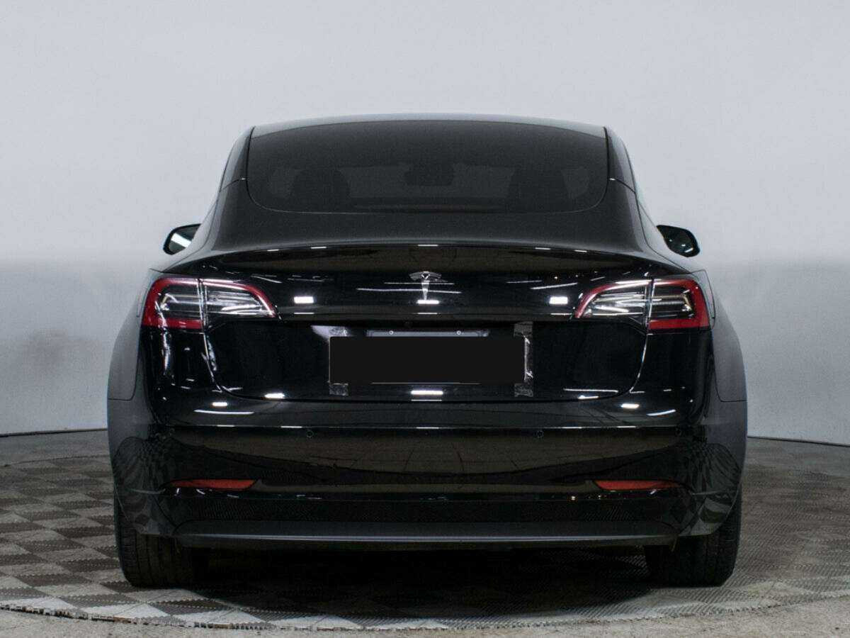 Tesla Model 3 с пробегом — 2021 год. Фото: #5