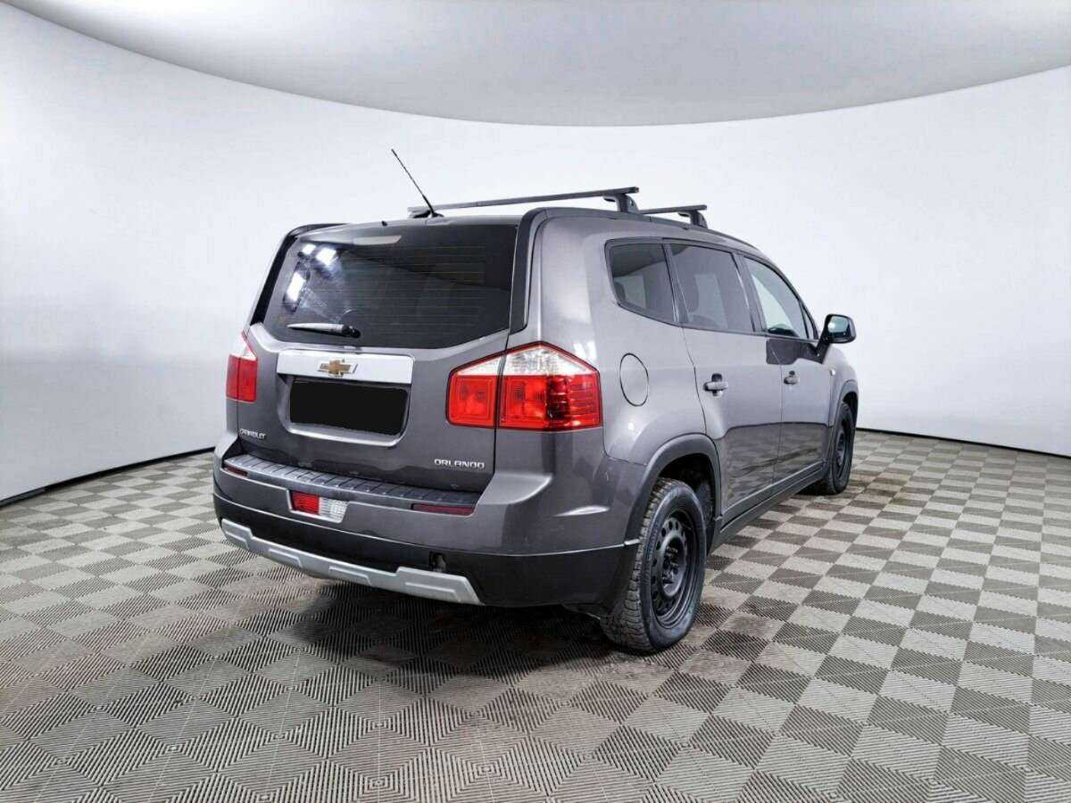 Chevrolet Orlando с пробегом — 2013 год. Фото: #4