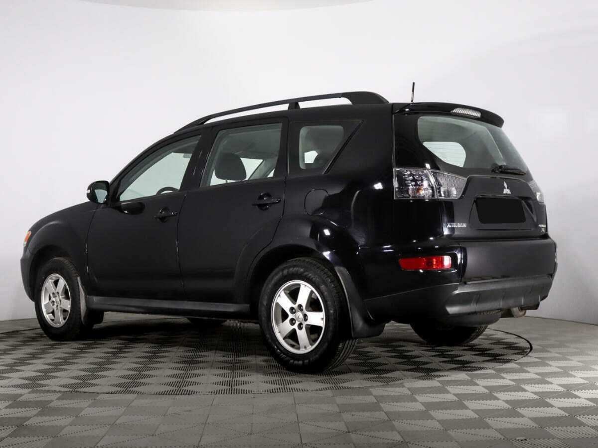 Mitsubishi Outlander с пробегом — 2011 год. Фото: #6