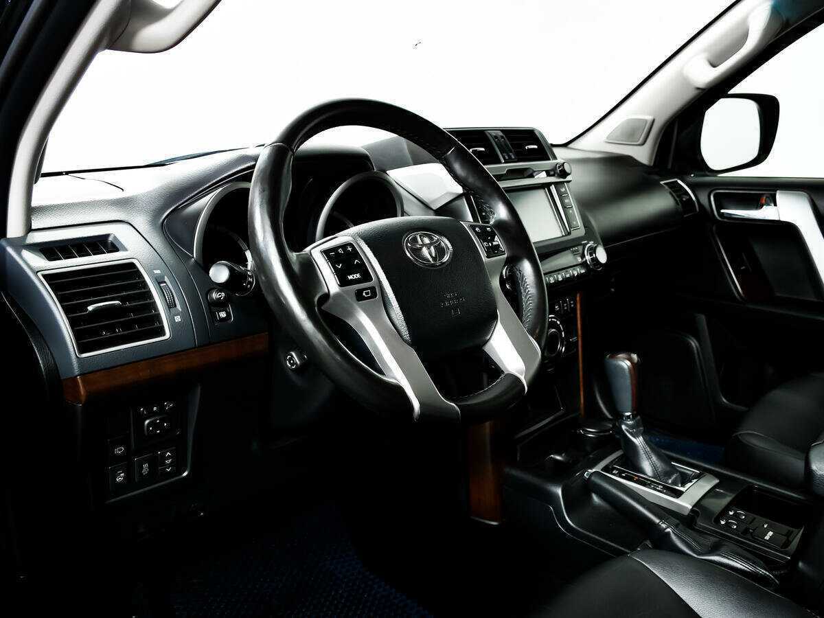 Toyota Land Cruiser Prado с пробегом — 2015 год. Фото: #12