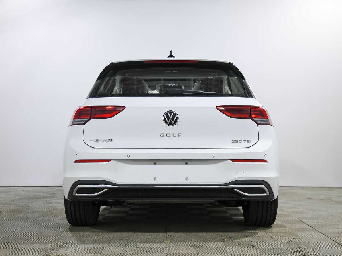 Volkswagen Golf с пробегом — 2024 год. Фото: #3