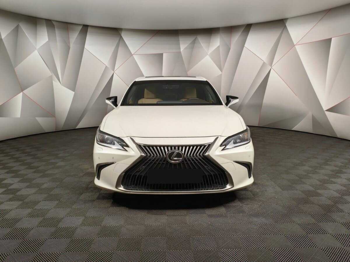 Lexus ES с пробегом — 2020 год. Фото: #6
