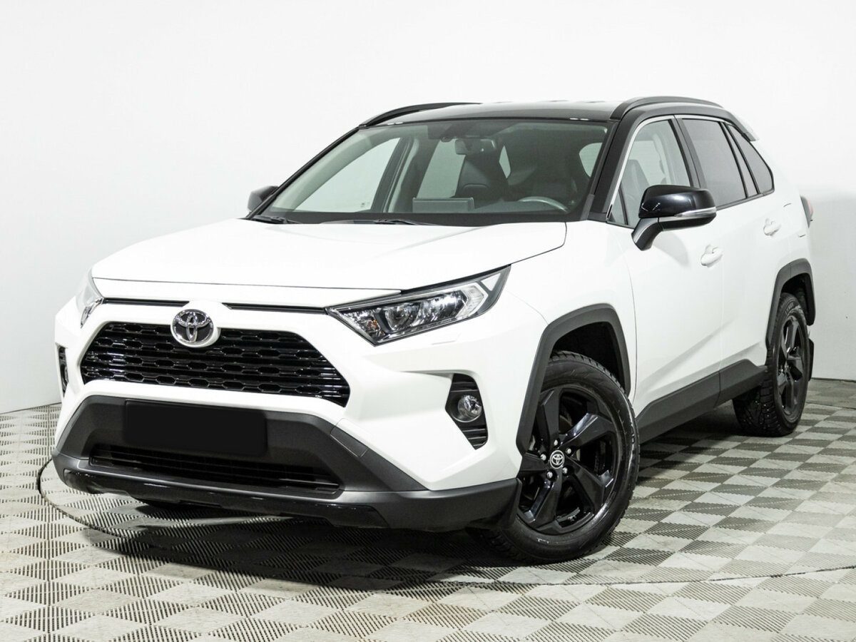Toyota RAV4 с пробегом — 2021 год. Фото: #0