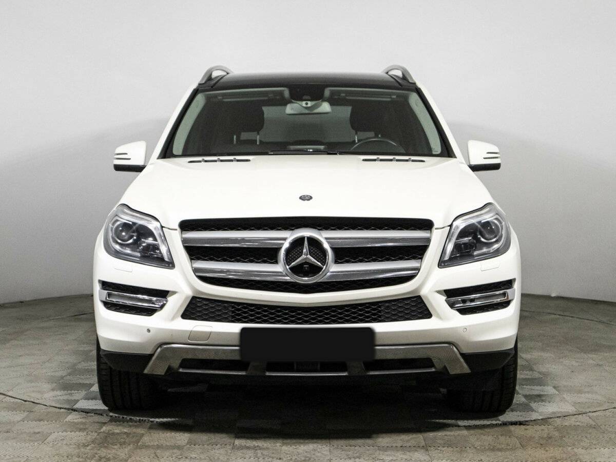 Mercedes-Benz GL-Класс с пробегом — 2014 год. Фото: #1