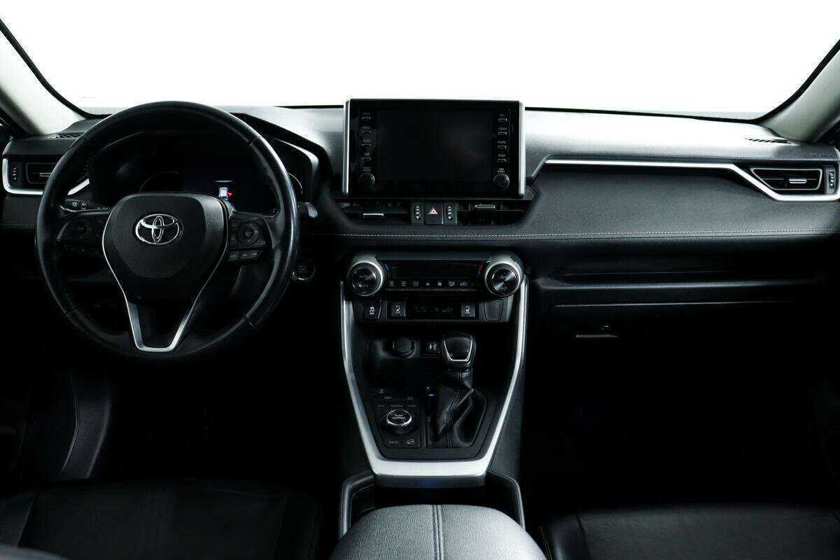 Toyota RAV4 с пробегом — 2019 год. Фото: #10