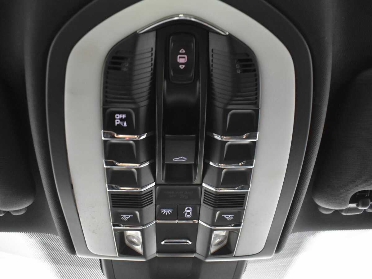 Porsche Cayenne с пробегом — 2013 год. Фото: #18
