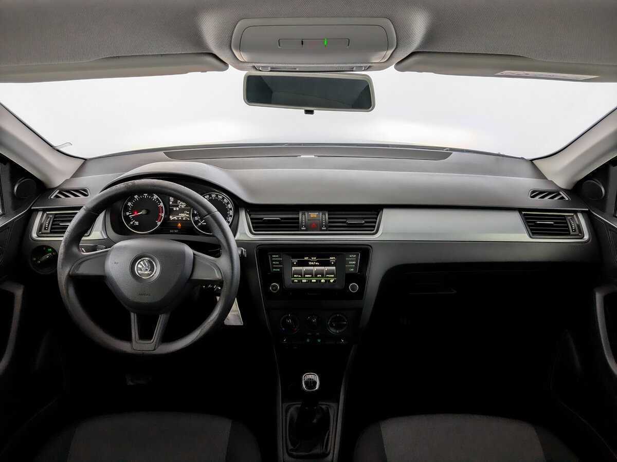 Skoda Rapid с пробегом — 2017 год. Фото: #13