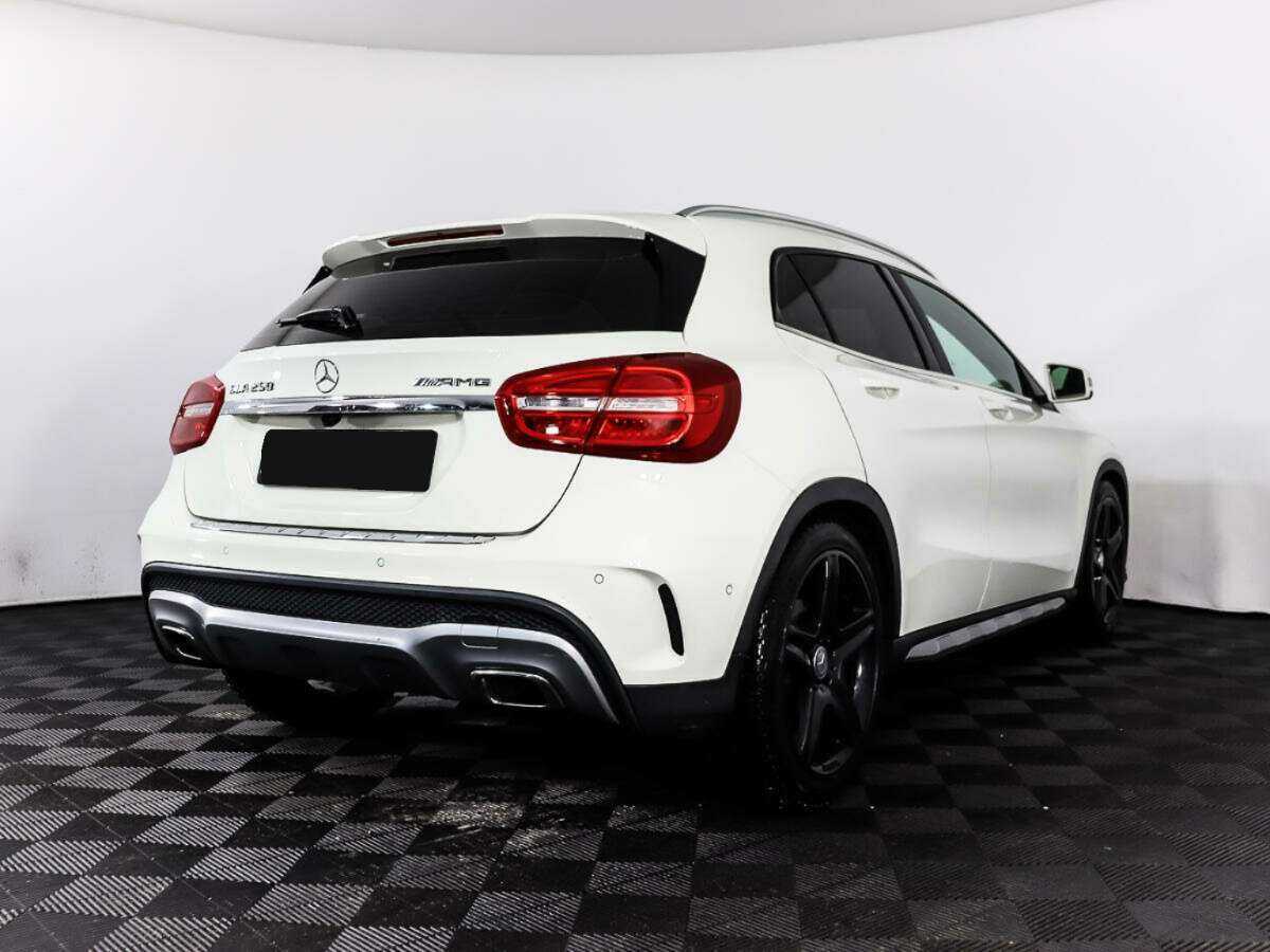 Mercedes-Benz GLA с пробегом — 2014 год. Фото: #4