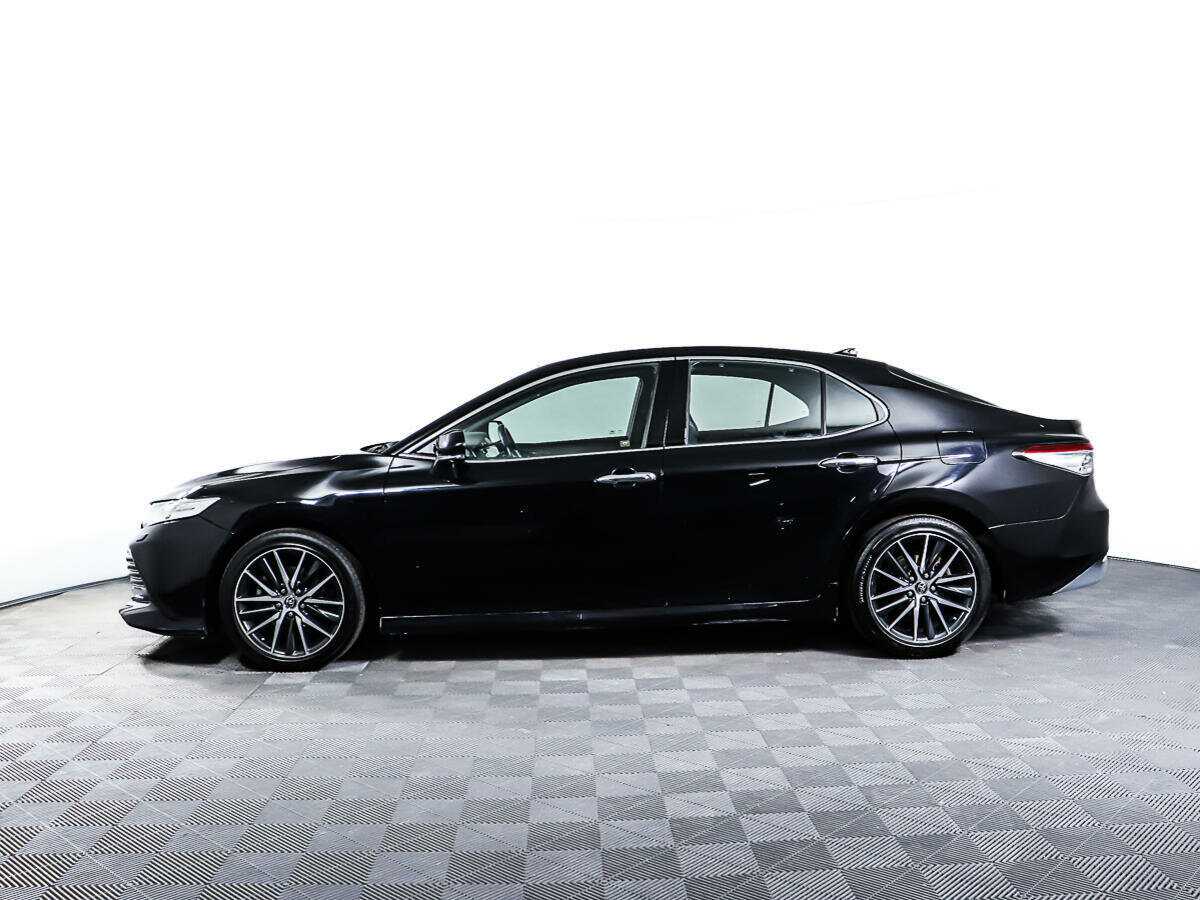 Toyota Camry с пробегом — 2018 год. Фото: #7