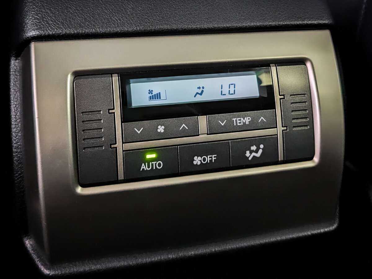 Lexus GX с пробегом — 2012 год. Фото: #27