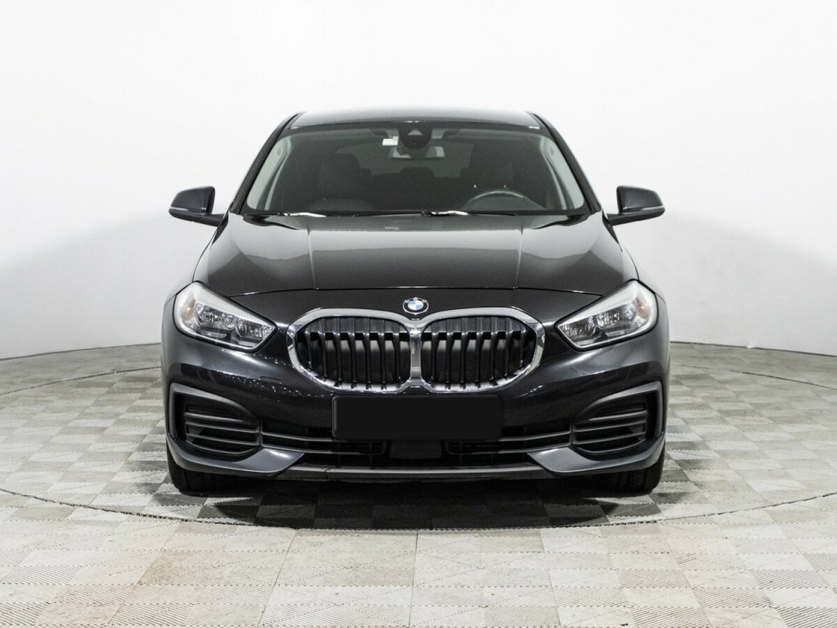 BMW 1 серии с пробегом — 2020 год. Фото: #1