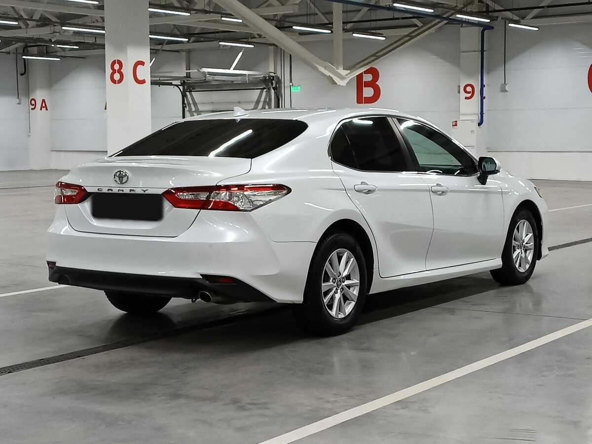 Toyota Camry с пробегом — 2019 год. Фото: #4