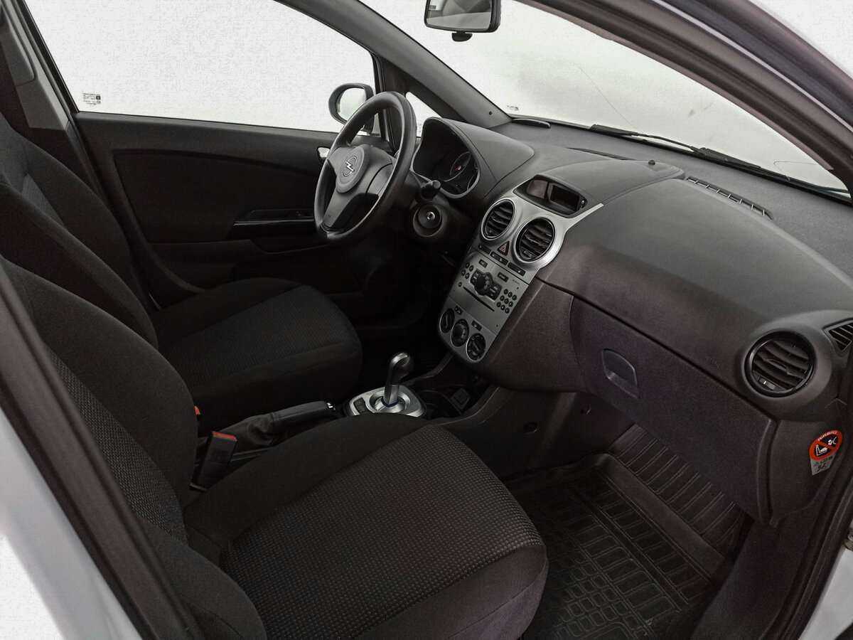 Opel Corsa с пробегом — 2013 год. Фото: #10