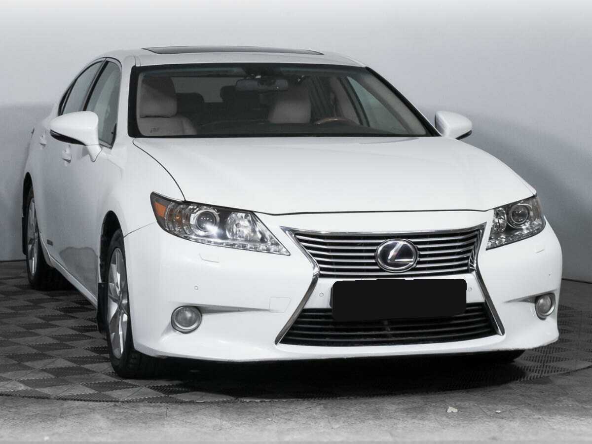 Lexus ES с пробегом — 2013 год. Фото: #2