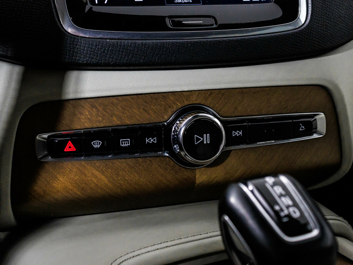 Volvo XC90 с пробегом — 2017 год. Фото: #21