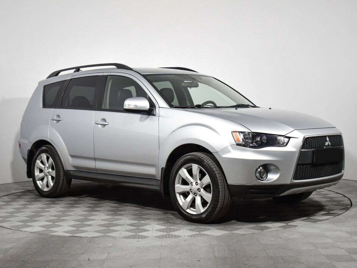 Mitsubishi Outlander с пробегом — 2011 год. Фото: #2