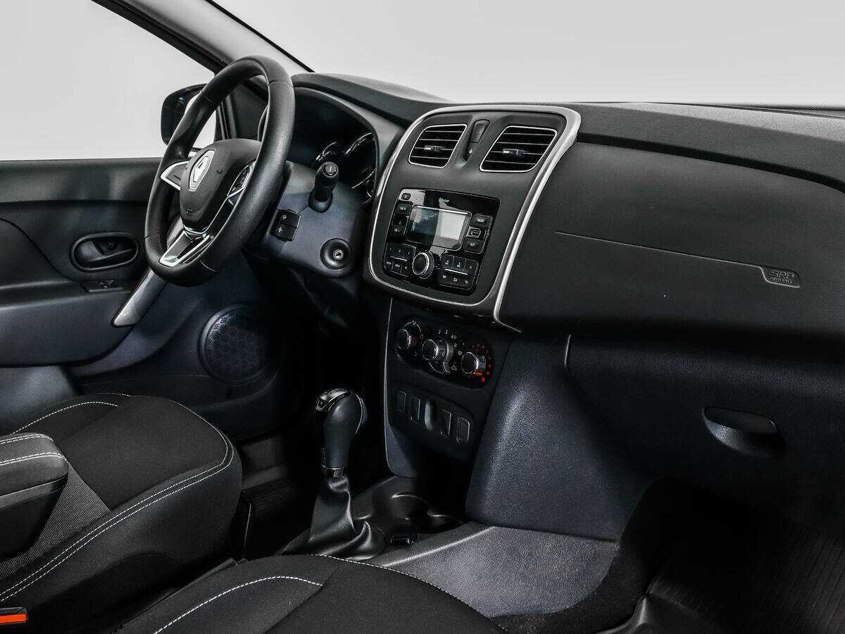 Renault Logan с пробегом — 2021 год. Фото: #10