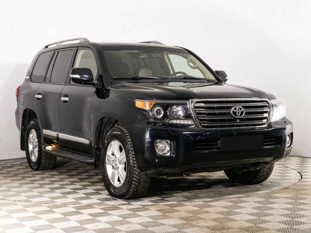 Toyota Land Cruiser с пробегом — 2014 год. Фото: #2
