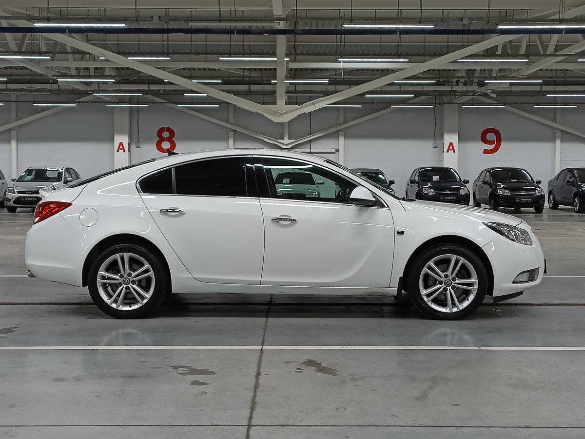 Opel Insignia с пробегом — 2011 год. Фото: #3