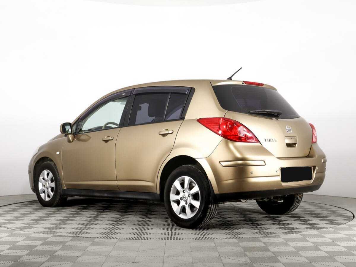 Nissan Tiida с пробегом — 2008 год. Фото: #5