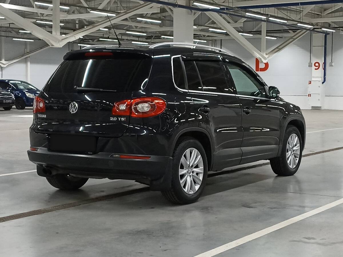 Volkswagen Tiguan с пробегом — 2008 год. Фото: #4