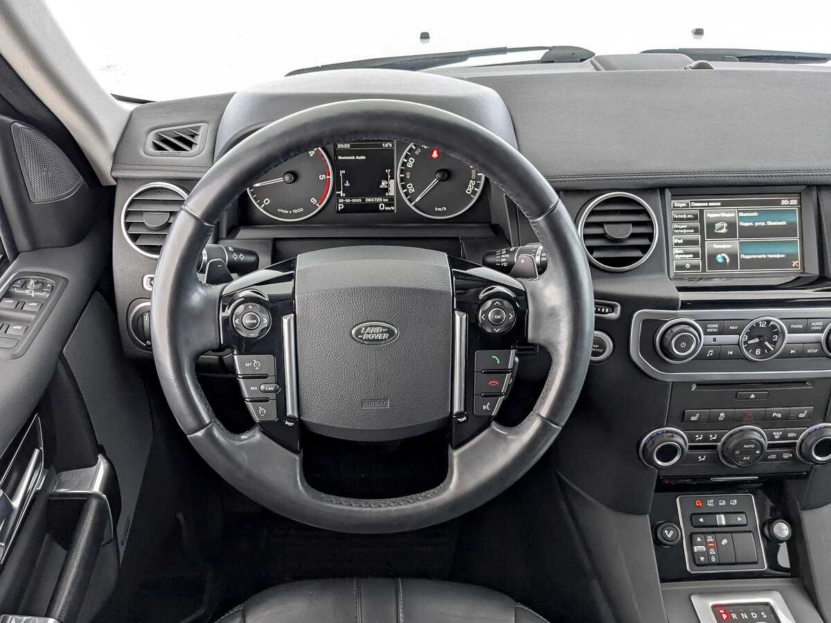 Land Rover Discovery с пробегом — 2015 год. Фото: #19