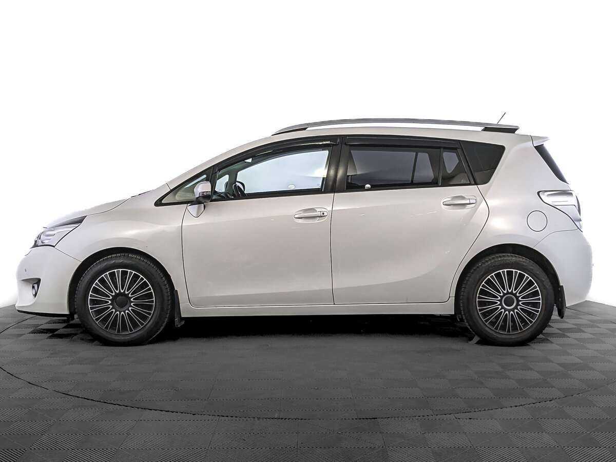Toyota Verso с пробегом — 2013 год. Фото: #7