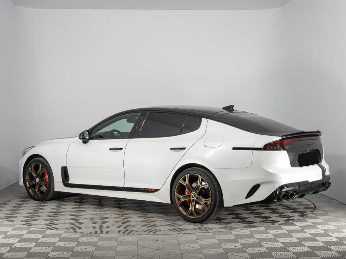 Kia Stinger с пробегом — 2018 год. Фото: #6