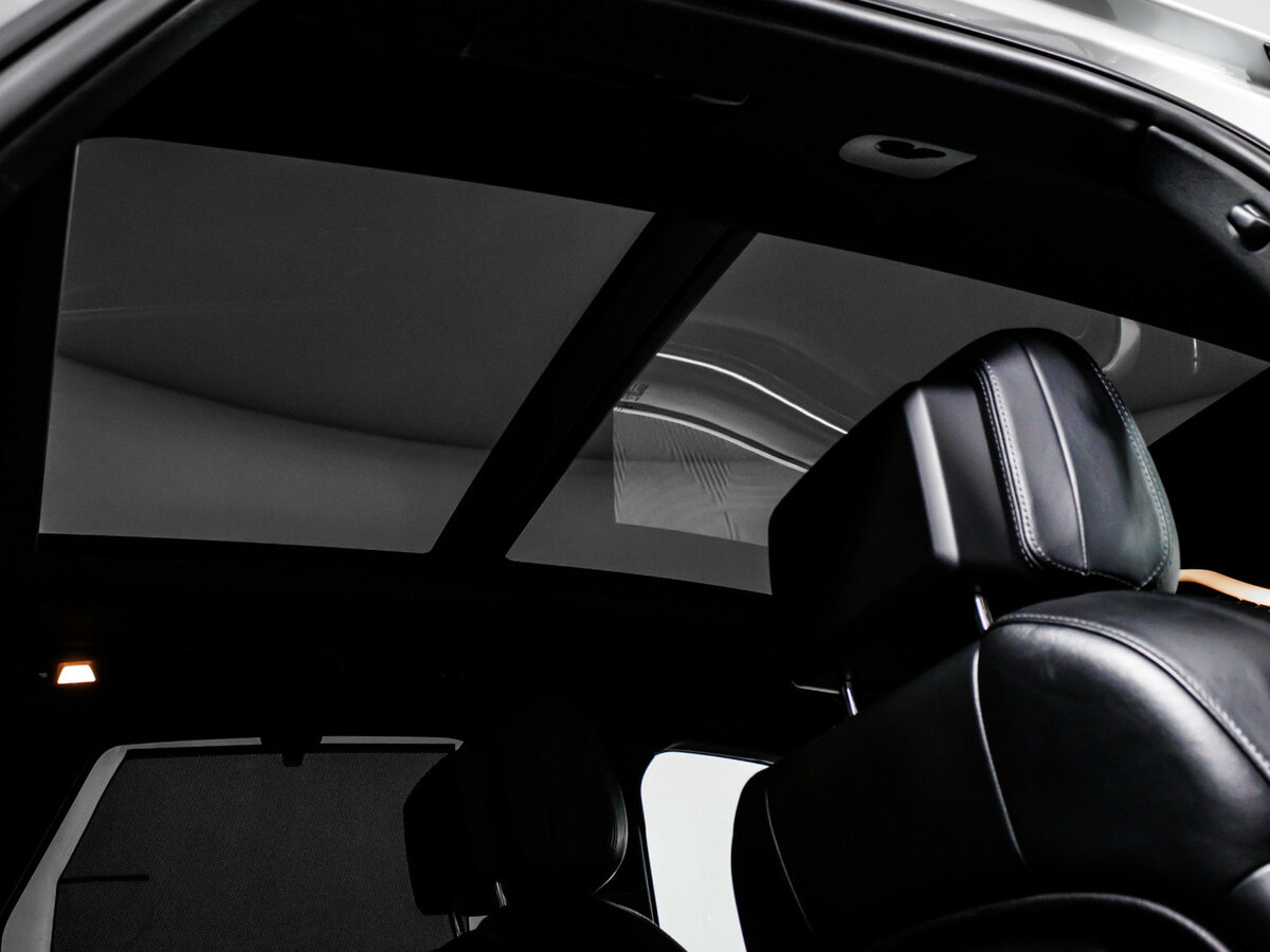 Porsche Macan с пробегом — 2014 год. Фото: #14