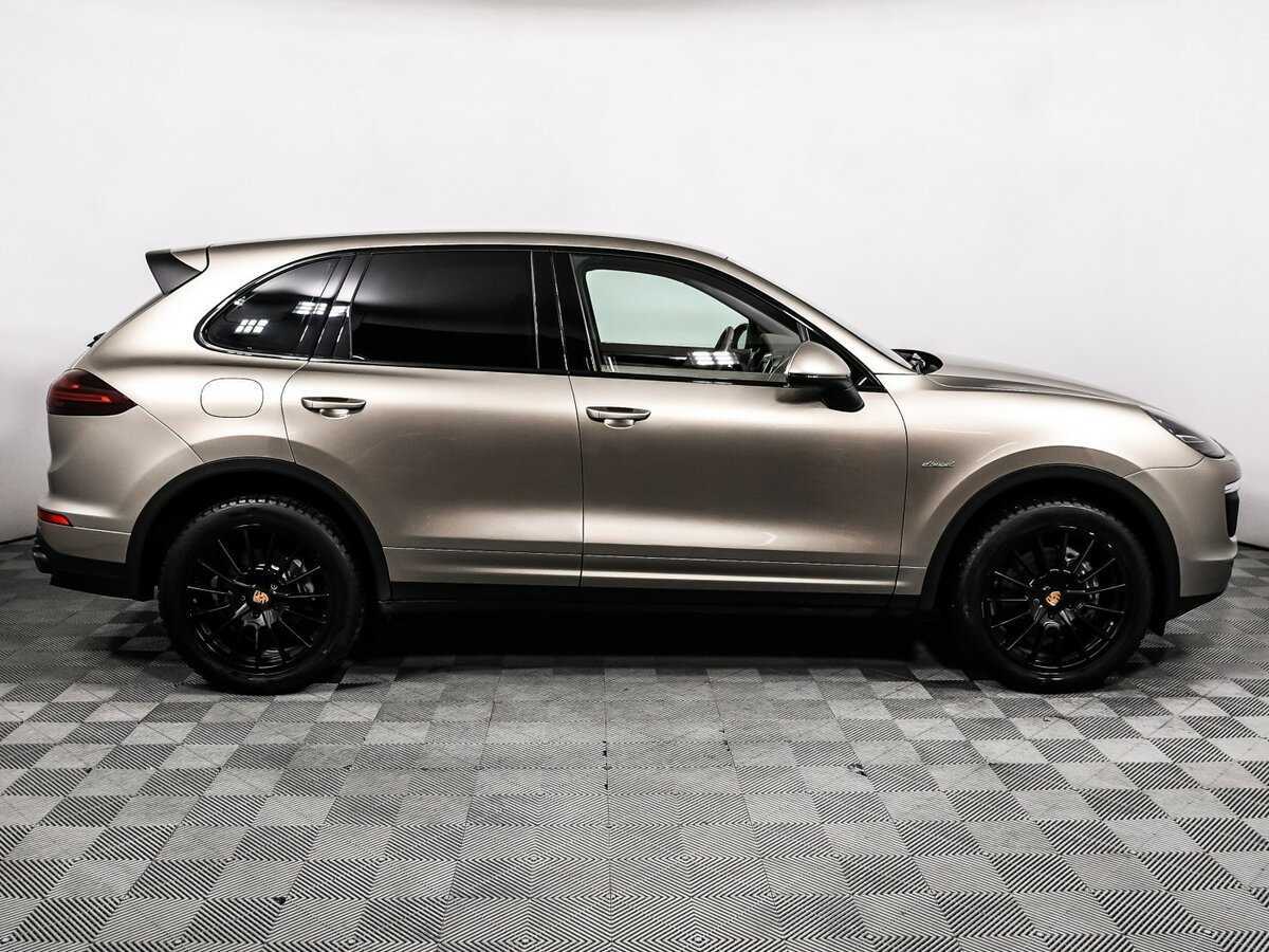 Porsche Cayenne с пробегом — 2016 год. Фото: #3