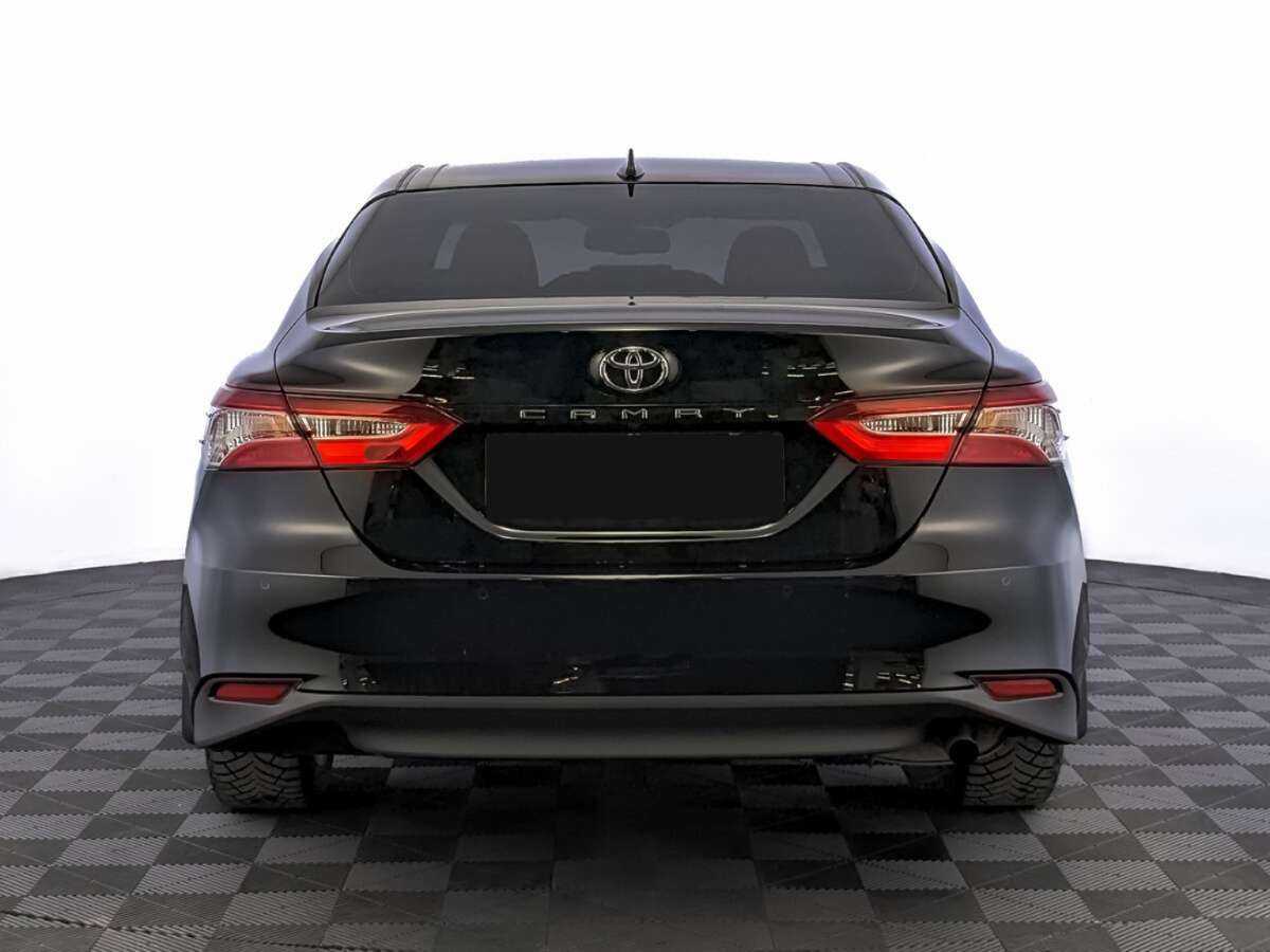 Toyota Camry с пробегом — 2022 год. Фото: #5