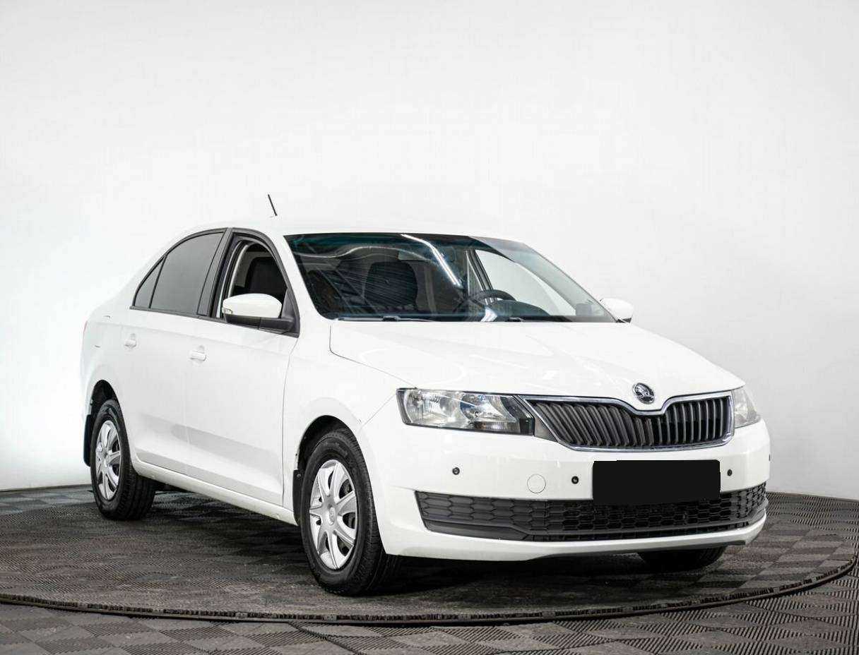 Skoda Rapid с пробегом — 2017 год. Фото: #2